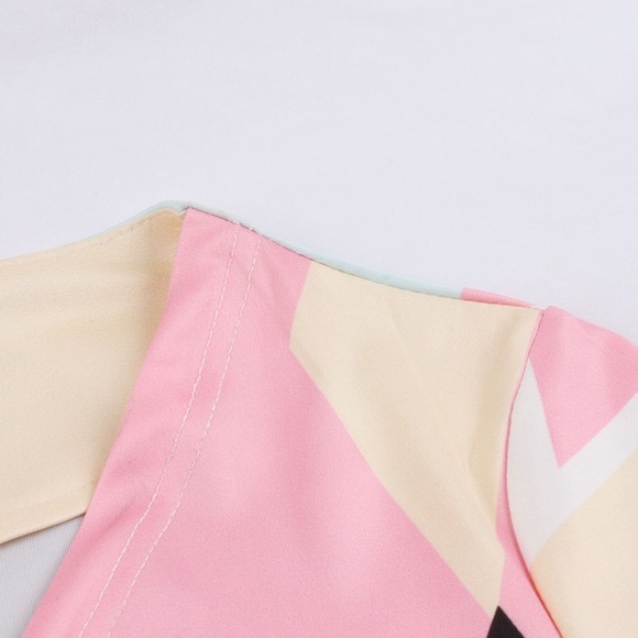 Geometric Printed V-Neck Dress - Picture 3 of 5